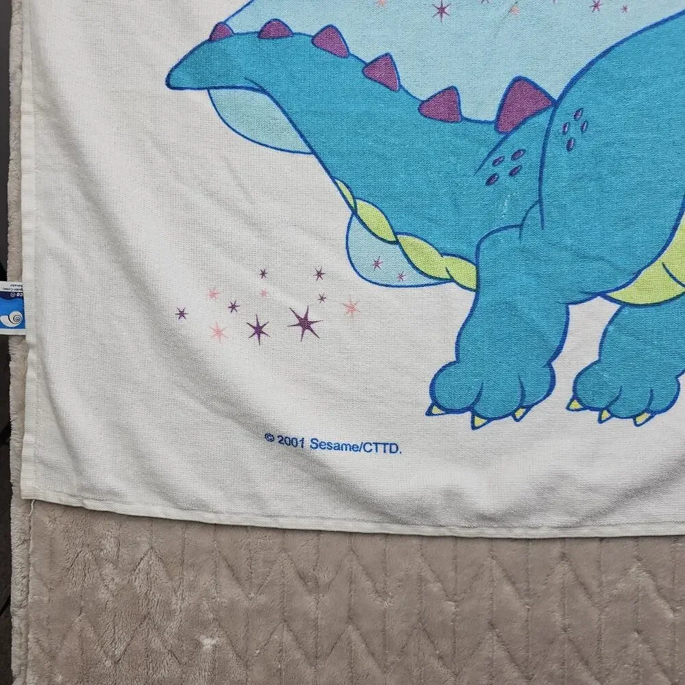 Vintage 2001 Deadstock Dragon Tales Towel 30x58 Kids Magical Fantasy Dragons